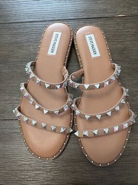 Steve Madden Tan Multi-Stud Strappy Slide Sandals